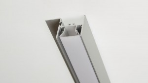 Профиль алюминиевый для натяжных потолков (2500х52х35мм) с рассеивателем