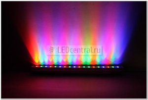 Линейный светодиодный прожектор WallWasher FL-18W-RGB (220V, 950mm, 18W, RGB)